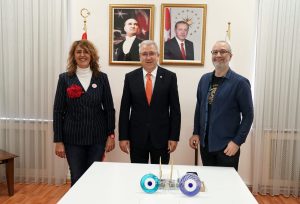 Egeli Sinemacı Akademisyene “En İyi Yönetmen" Ödülü